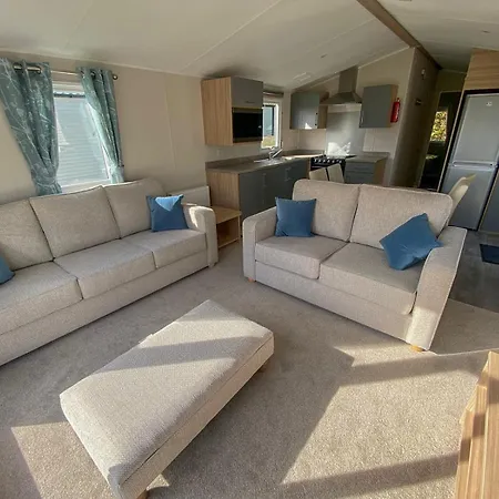 Bay Kestrel40 *