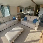 Bay Kestrel40 *