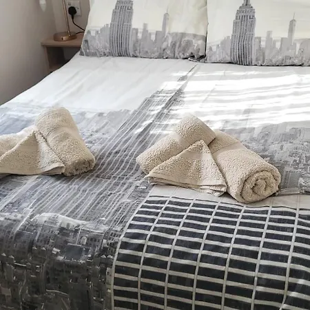 Bay Kestrel40 * Cayton