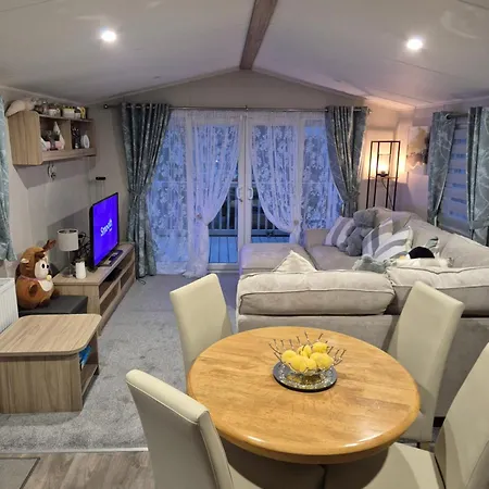 Bay Kestrel40 *
