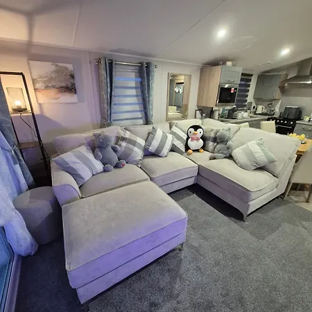 Bay Kestrel40 Cayton