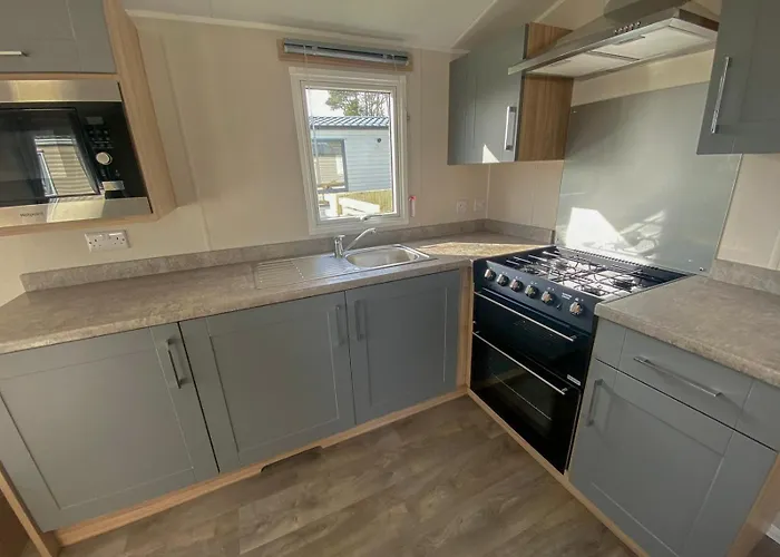 Bay Kestrel40 * Cayton