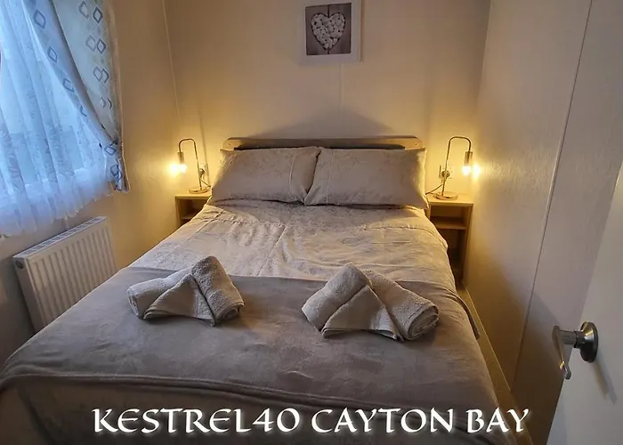 Kemp Bay Kestrel40 Cayton