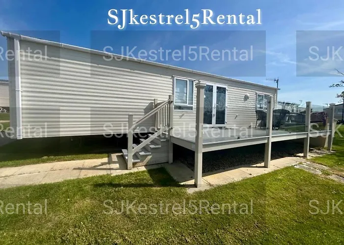 Bay Kestrel40 Camping